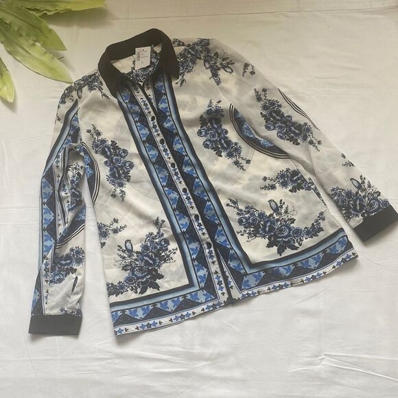 Ricki's Tops - ⭐️nwt Ricki’s Floral Print Blouse⭐️